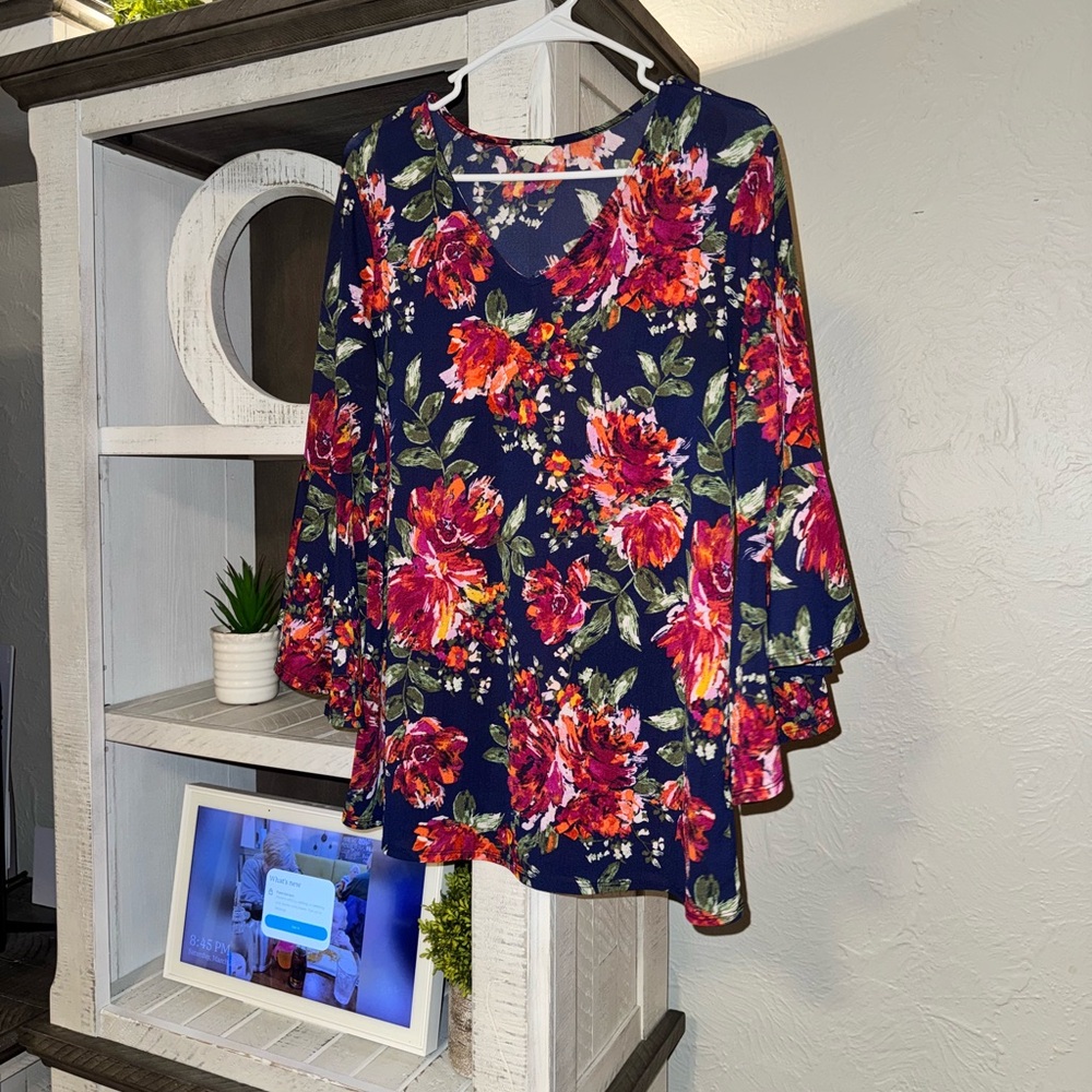 Floral Women's Top - Navy and Red